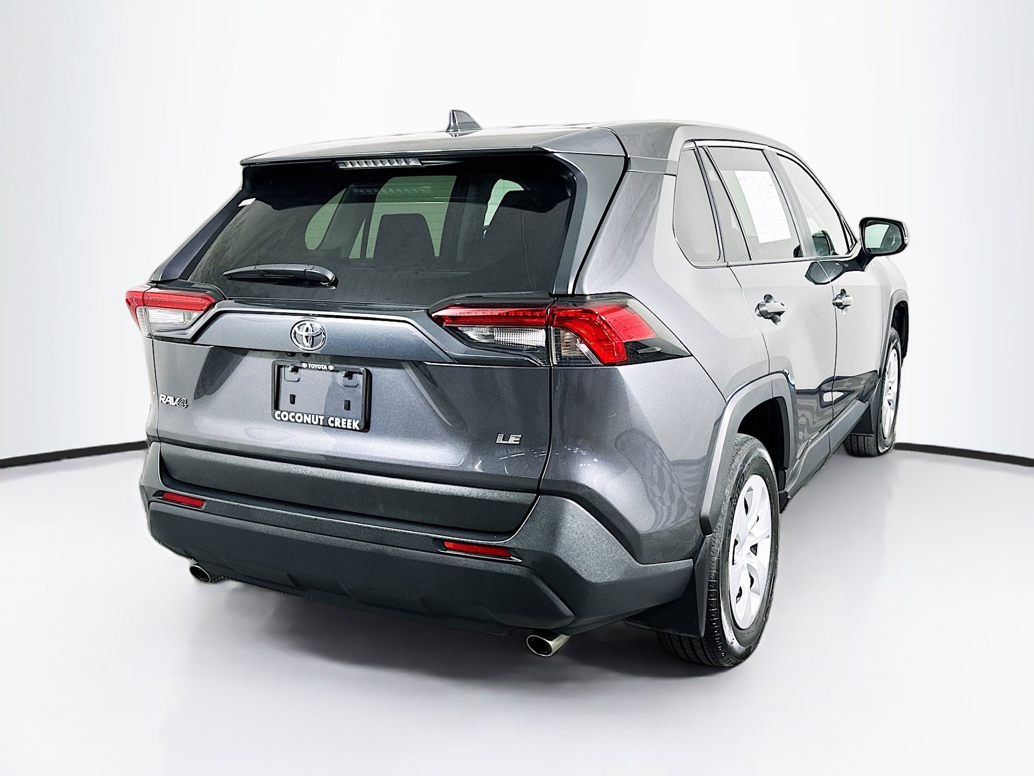 2024 Toyota RAV4 thumbnail 5