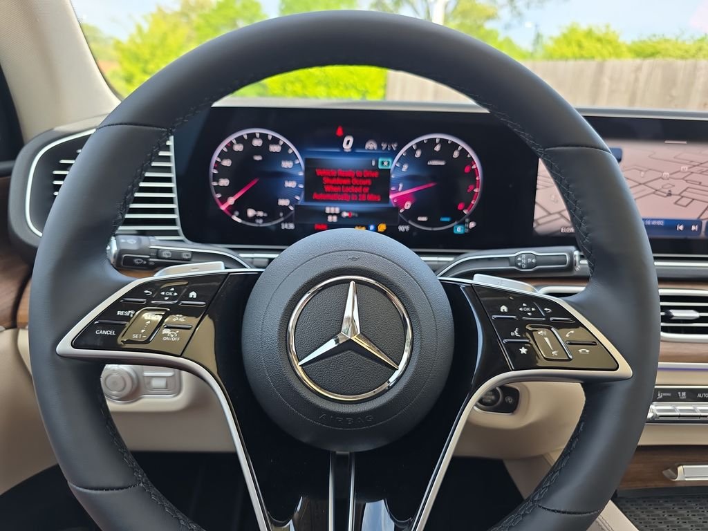 New 2026 MANUFAKTUR Moonlight White Metallic Mercedes-Benz GLE 450 image 21