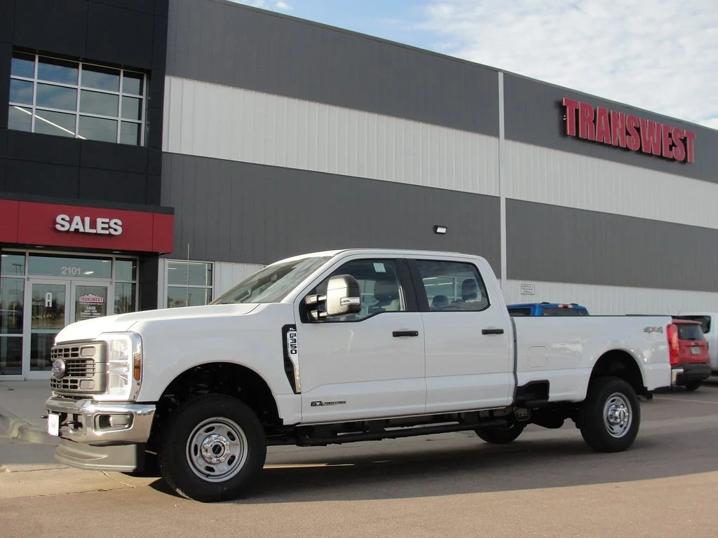 2026 Ford F-350 XL 4x4 Crew Cab 8' Box SRW's photo