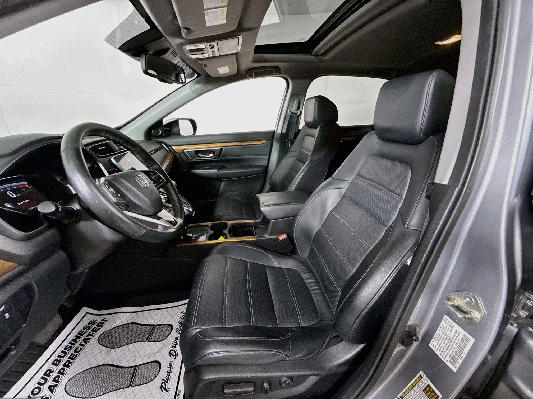 Used 2020 Lunar Silver Metallic Honda Touring image 21