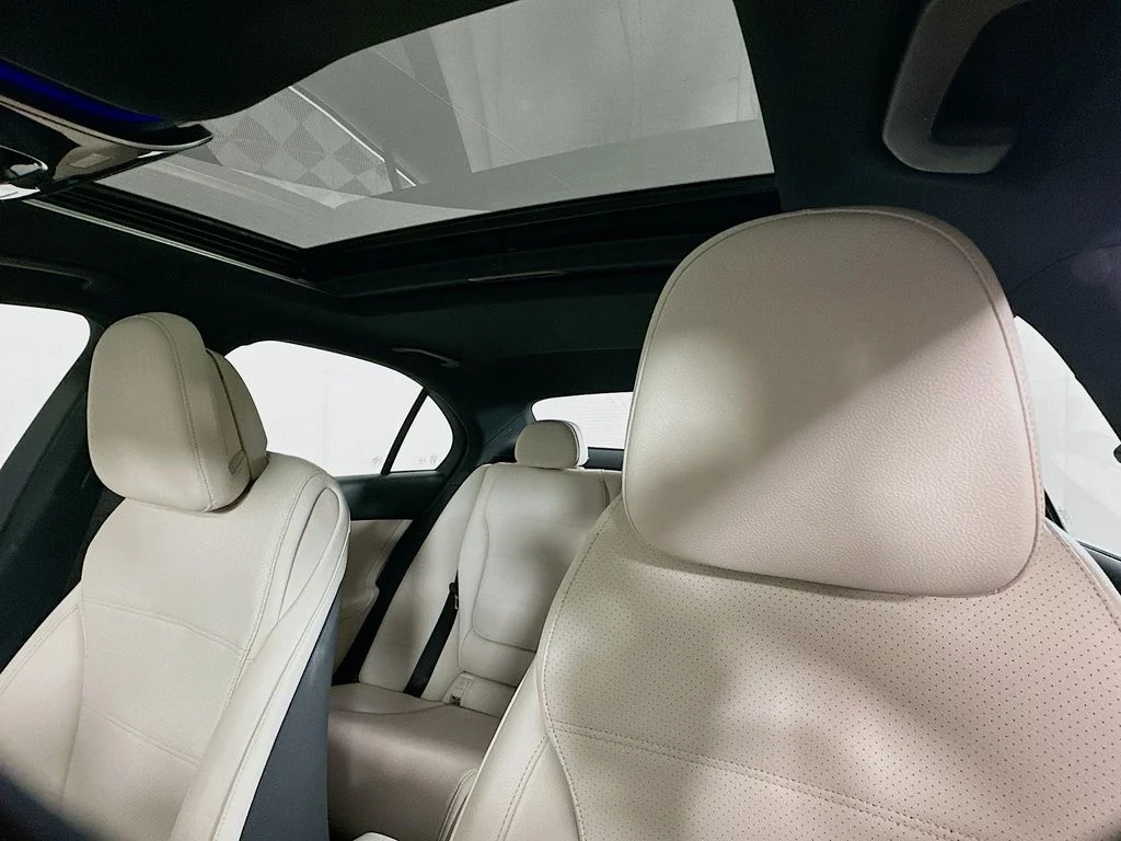 Used 2024 White Mercedes-Benz C 300 image 23