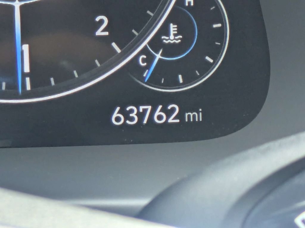 Used 2022 Gray Hyundai SEL Plus image 31