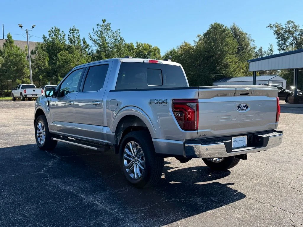 New 2026 Silver Metallic Ford Lariat image 20