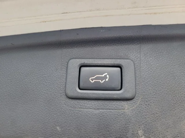 2019 Subaru Outback Limited - Photo 16