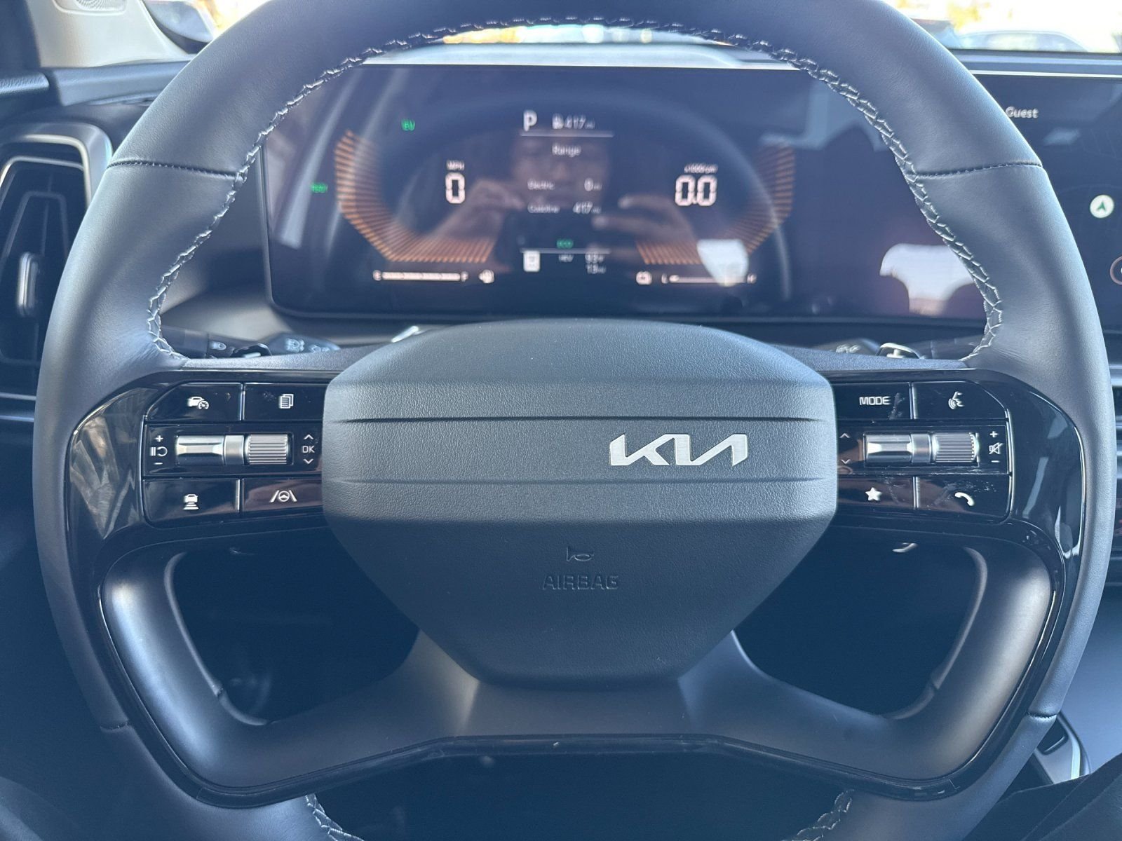 New 2026 Snow White Pearl Kia EX AWD image 28
