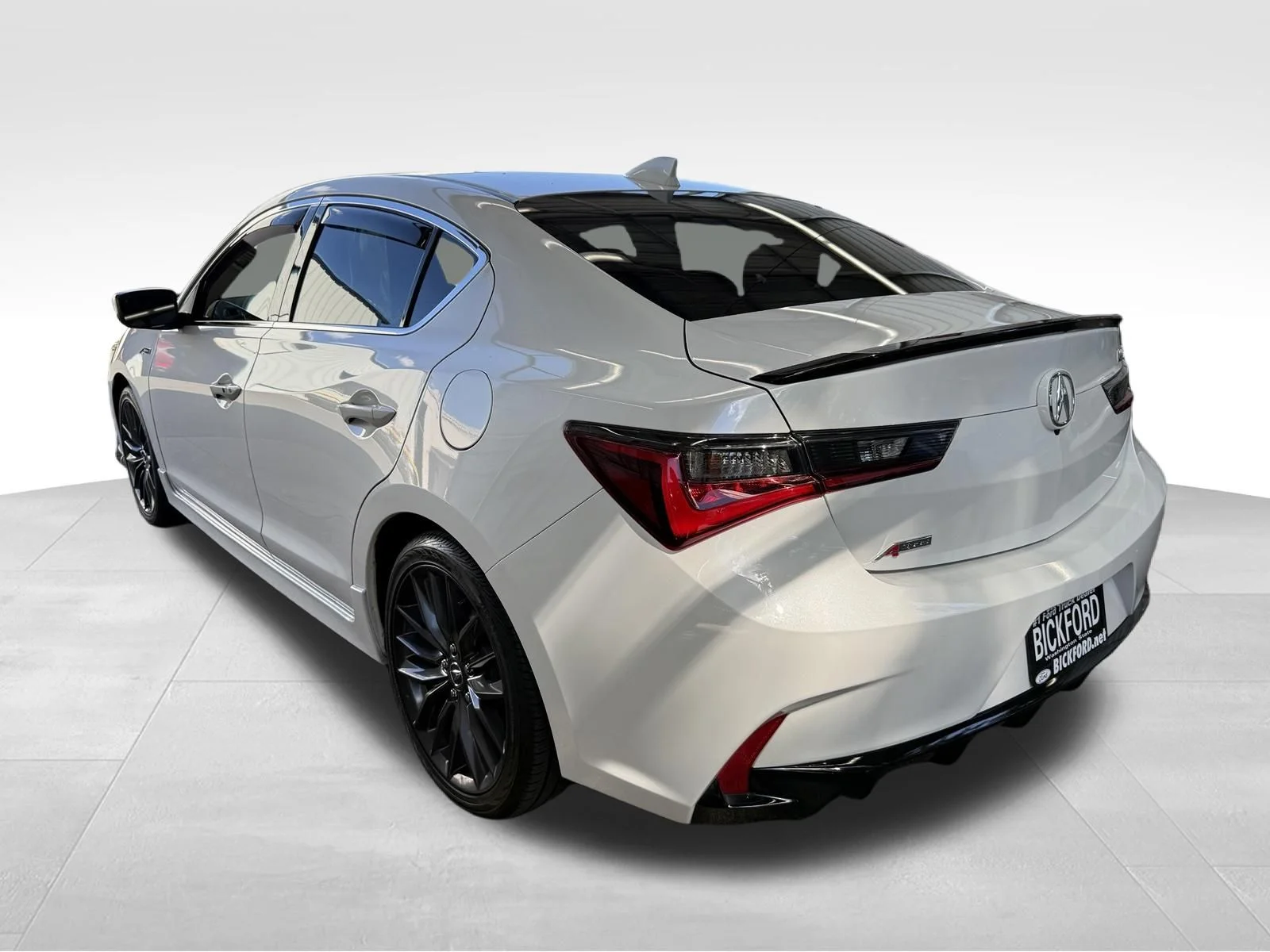 Used 2022 White Acura Premium and A-SPEC Packages image 8