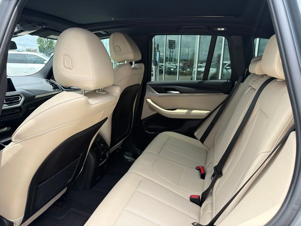 Used 2023 Skyscraper Grey Metallic BMW sDrive30i image 26