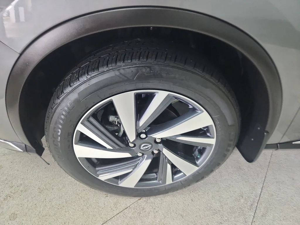 Used 2024 Gray Nissan SL image 13
