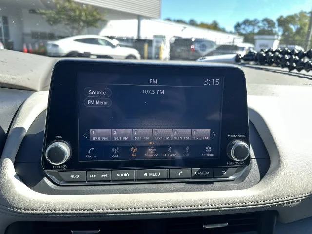 Used 2025 Red Nissan SV image 17