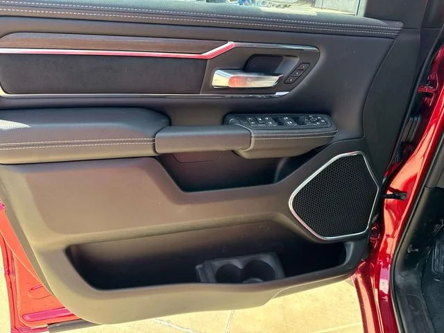 New 2026 Molten Red Pearl-Coat Exterior Paint RAM Laramie image 19