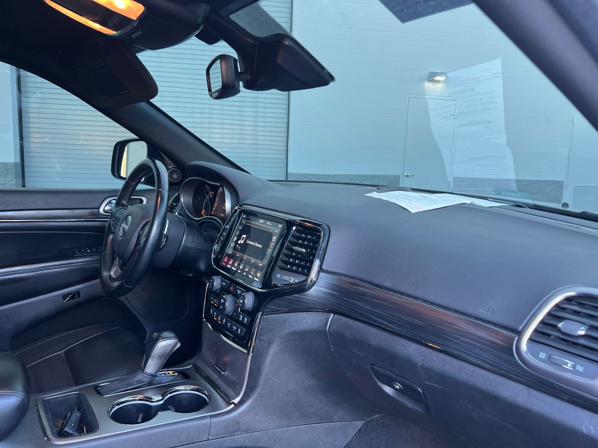 Used 2019 Blue Jeep Limited image 25