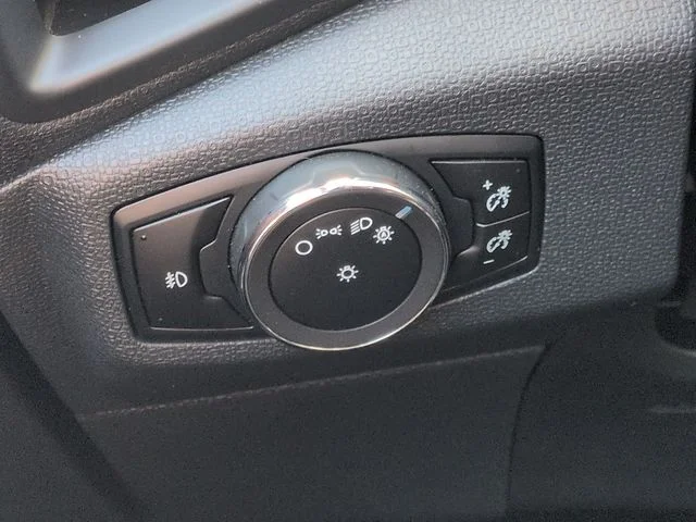 Used 2019 Brown Ford SE image 19
