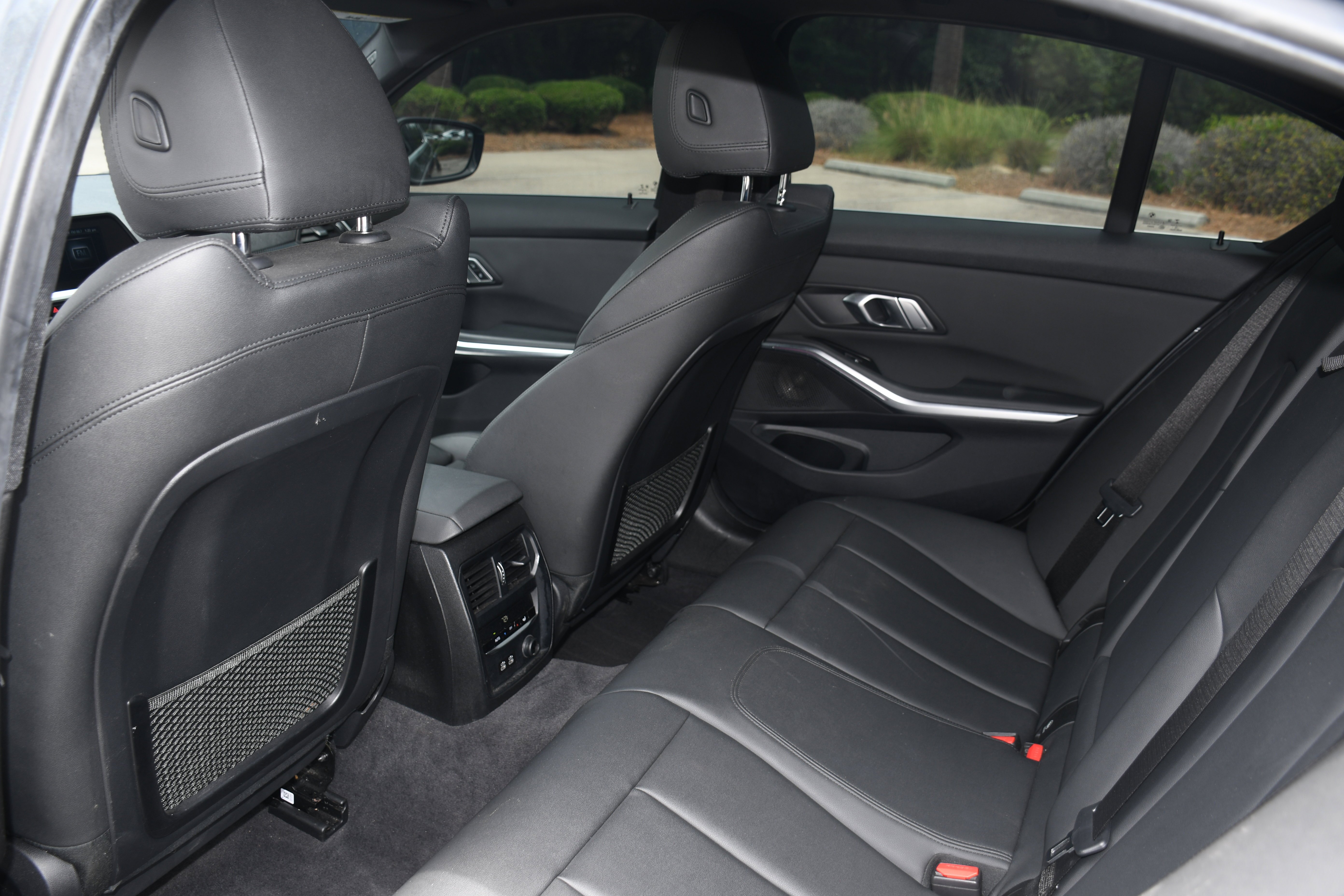 Used 2019 Gray BMW 330i image 16