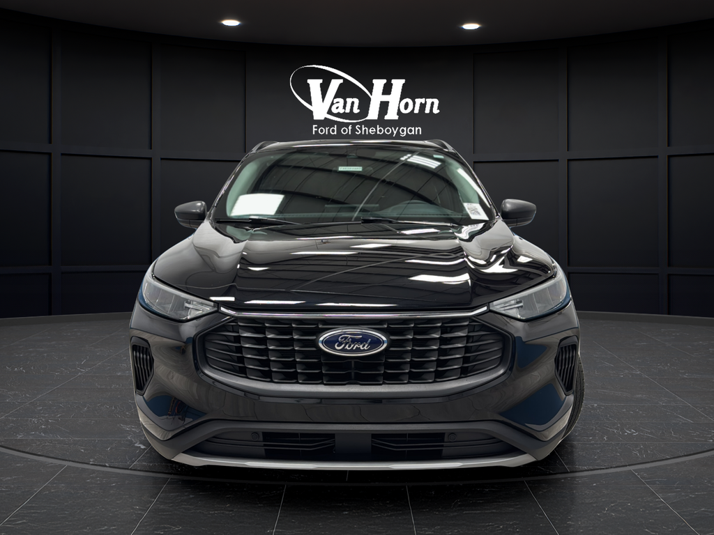 Used 2024 Agate Black Metallic Ford Active image 2