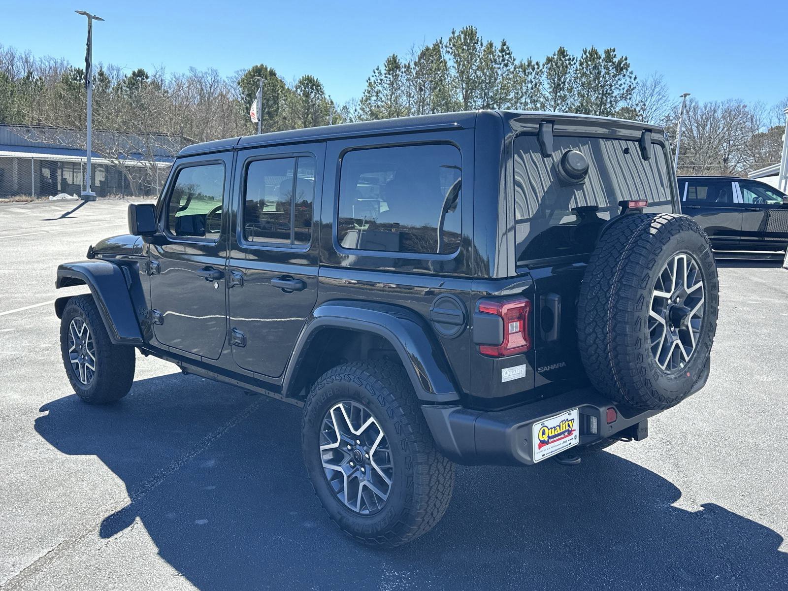 2025 Jeep Wrangler 4-Door Sahara - Photo 6