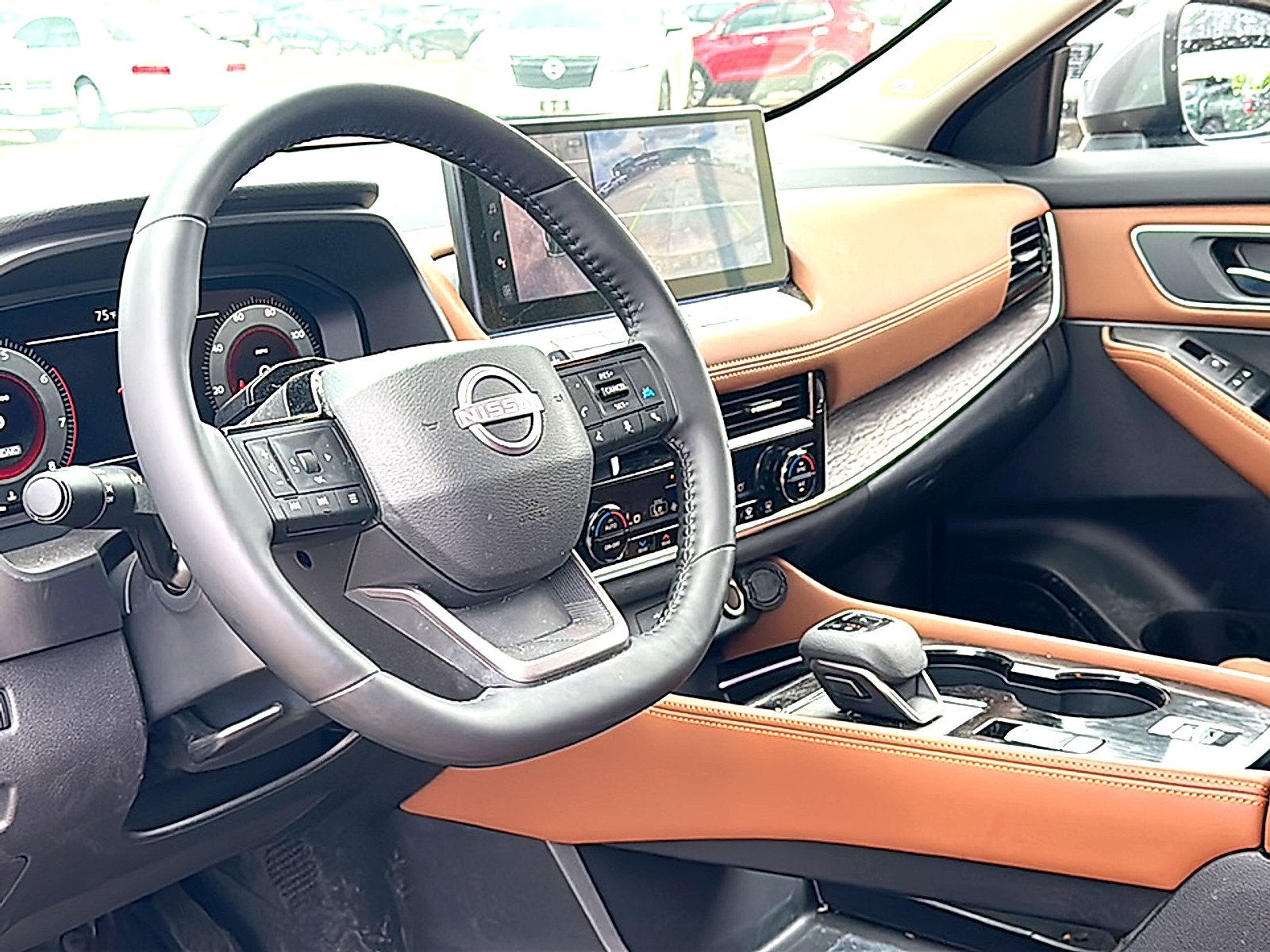 Used 2025 Gun Metallic Nissan Platinum FWD image 12