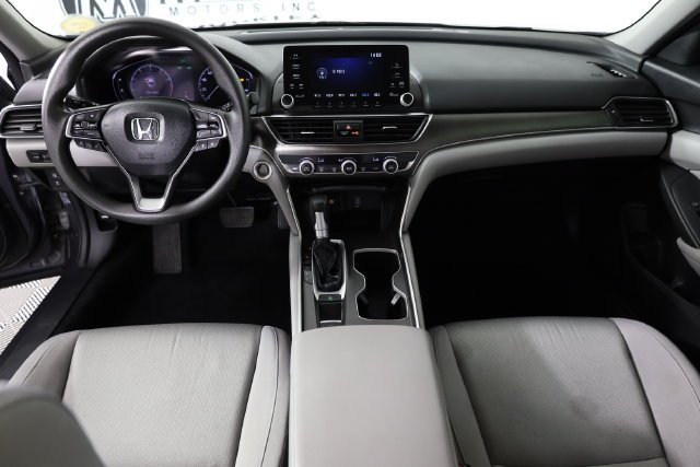 2018 Honda Accord LX - Photo 13