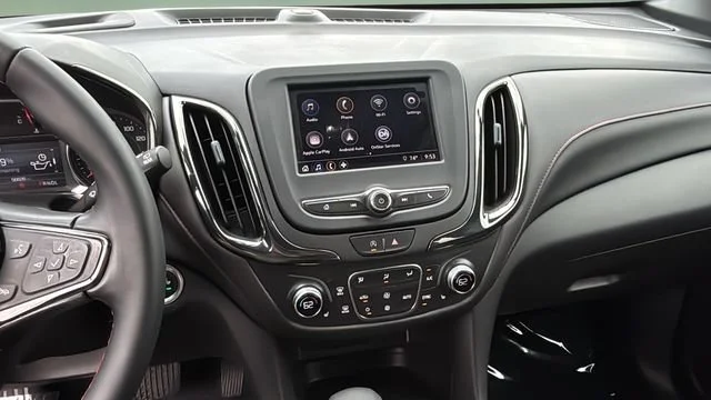 Used 2024 Summit White Chevrolet RS image 25