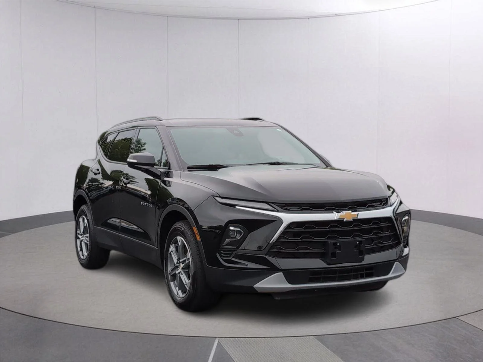 Used 2023 Black Chevrolet 3LT image 9