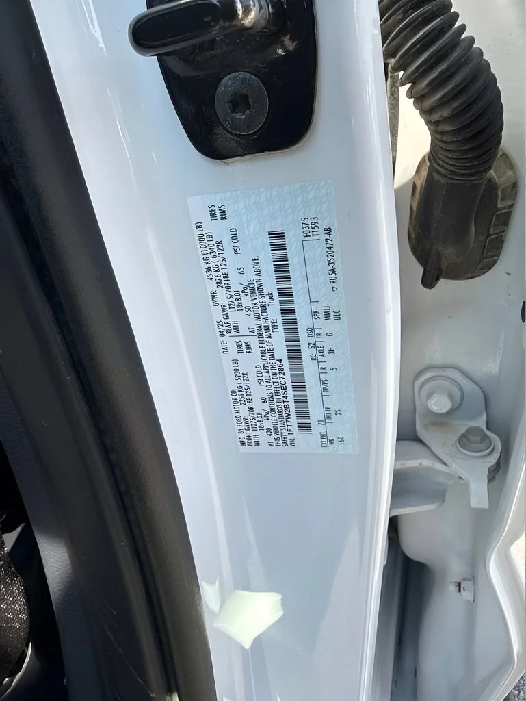 Used 2025 White Ford XL image 37