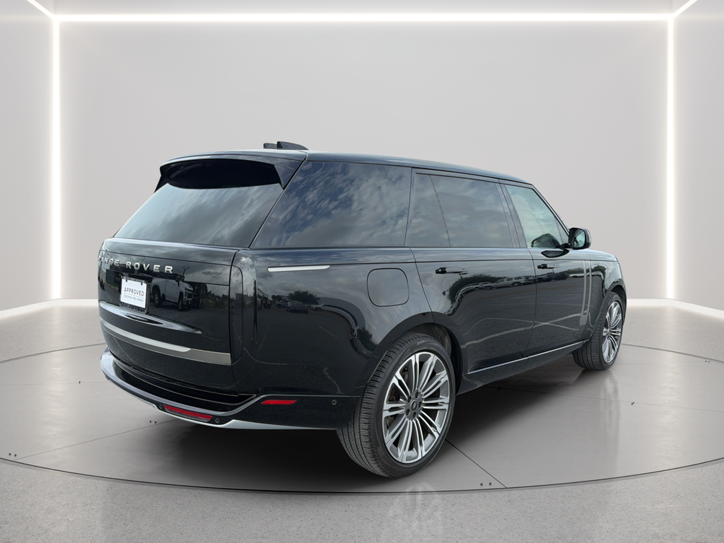 Used 2024 Black Land Rover SE image 16