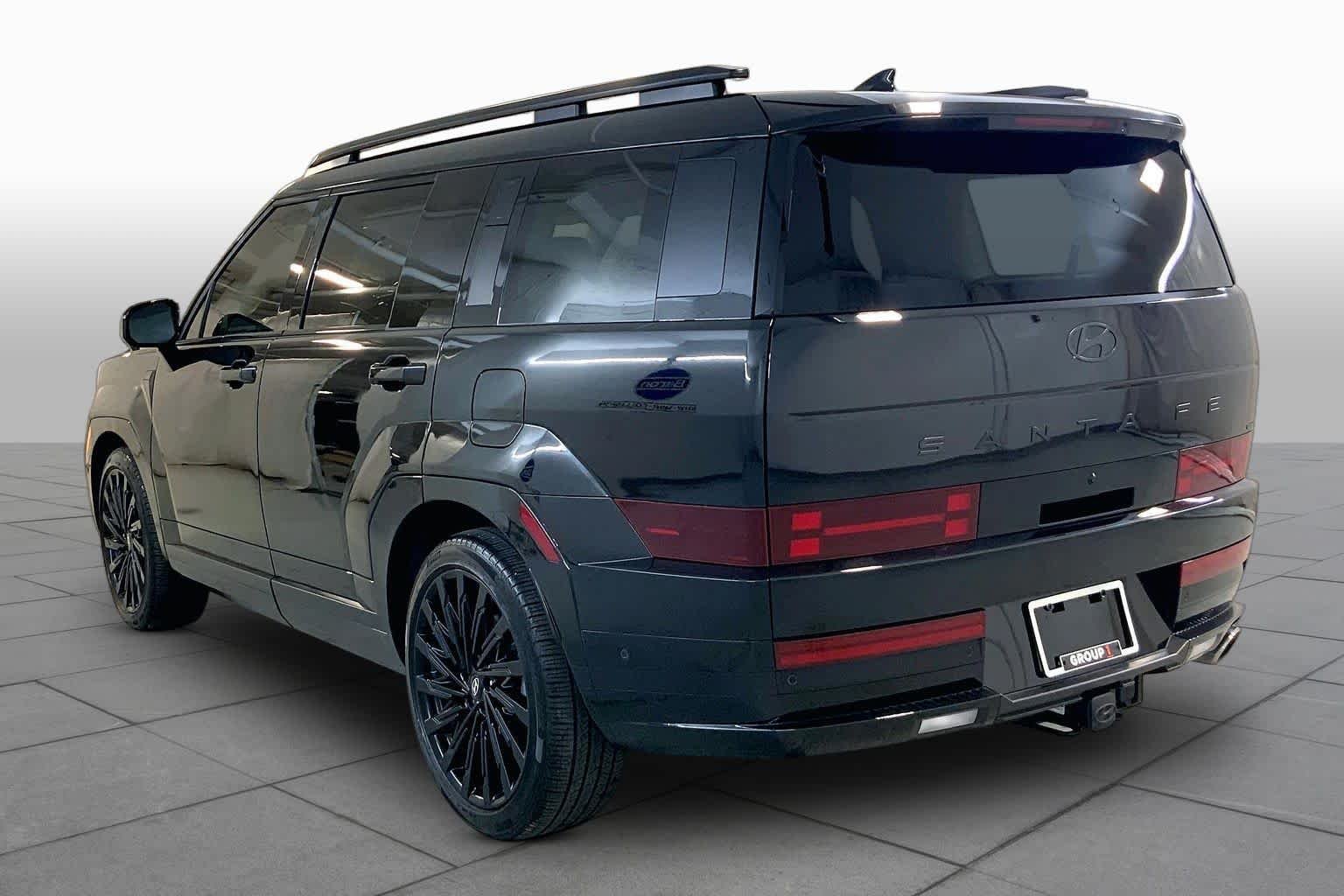 Used 2025 Phantom Black Hyundai Calligraphy image 11