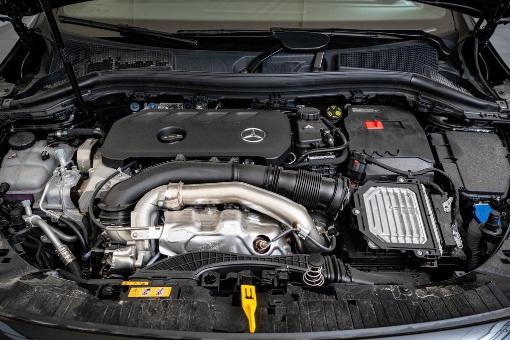New 2026 Night Black Mercedes-Benz GLA 250 image 39