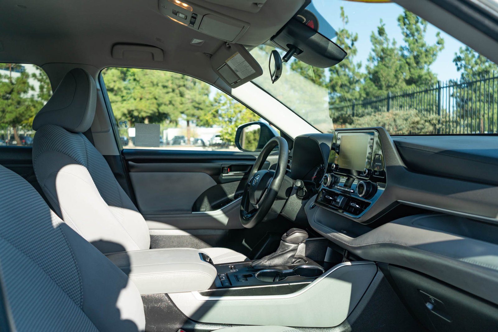Certified Used 2021 Blizzard Pearl Toyota L image 22