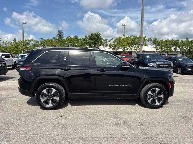 Used 2024 Black Jeep 4xe image 10