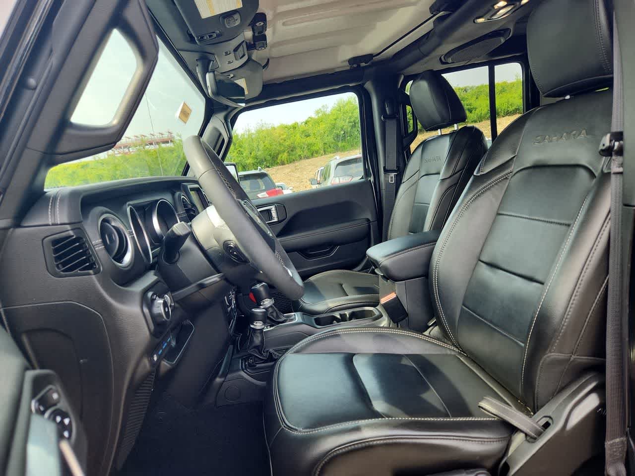 Used 2023 Black Clearcoat Jeep Sahara image 13