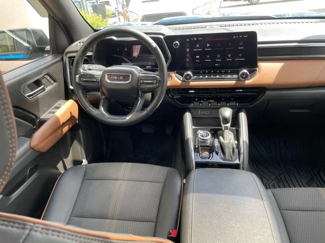 Used 2023 Blue Metallic GMC AT4 image 9