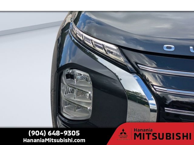 Used 2025 Gray Mitsubishi SE image 9