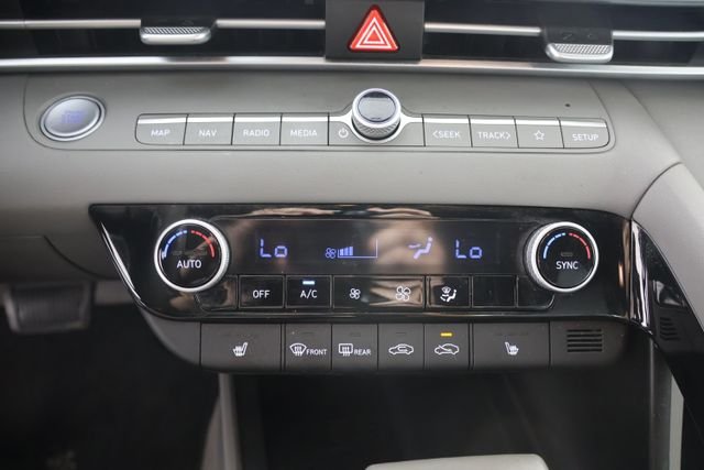 Used 2023 Silver Hyundai SEL image 15