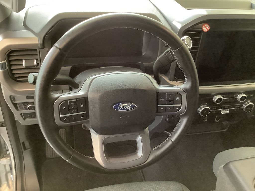 Used 2025 Silver Ford XLT image 9