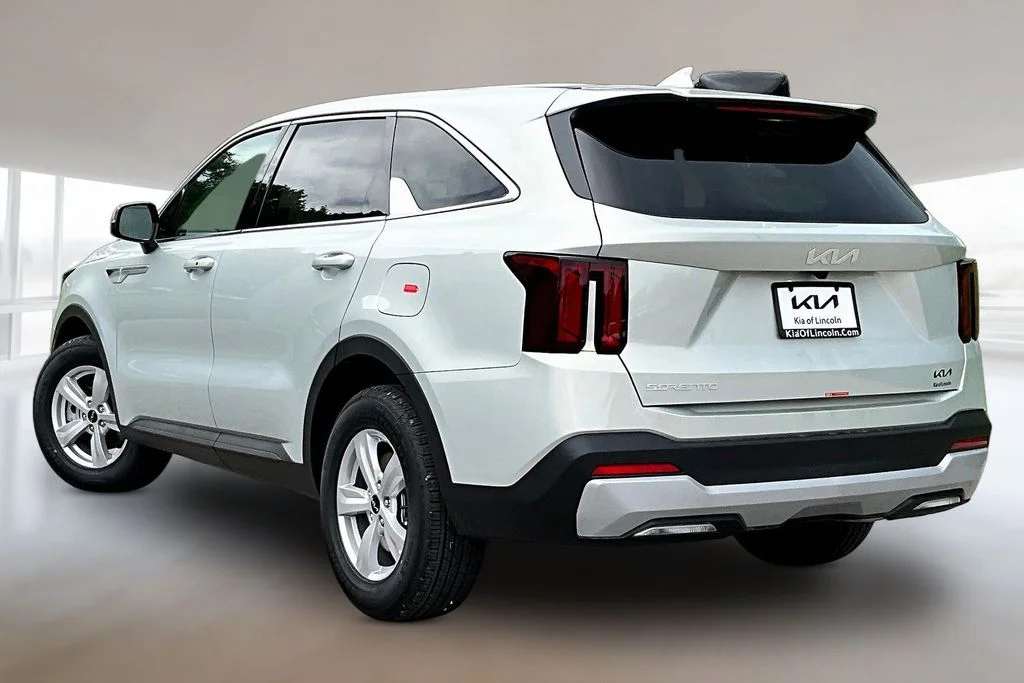 New 2026 Ivory Kia LX image 3