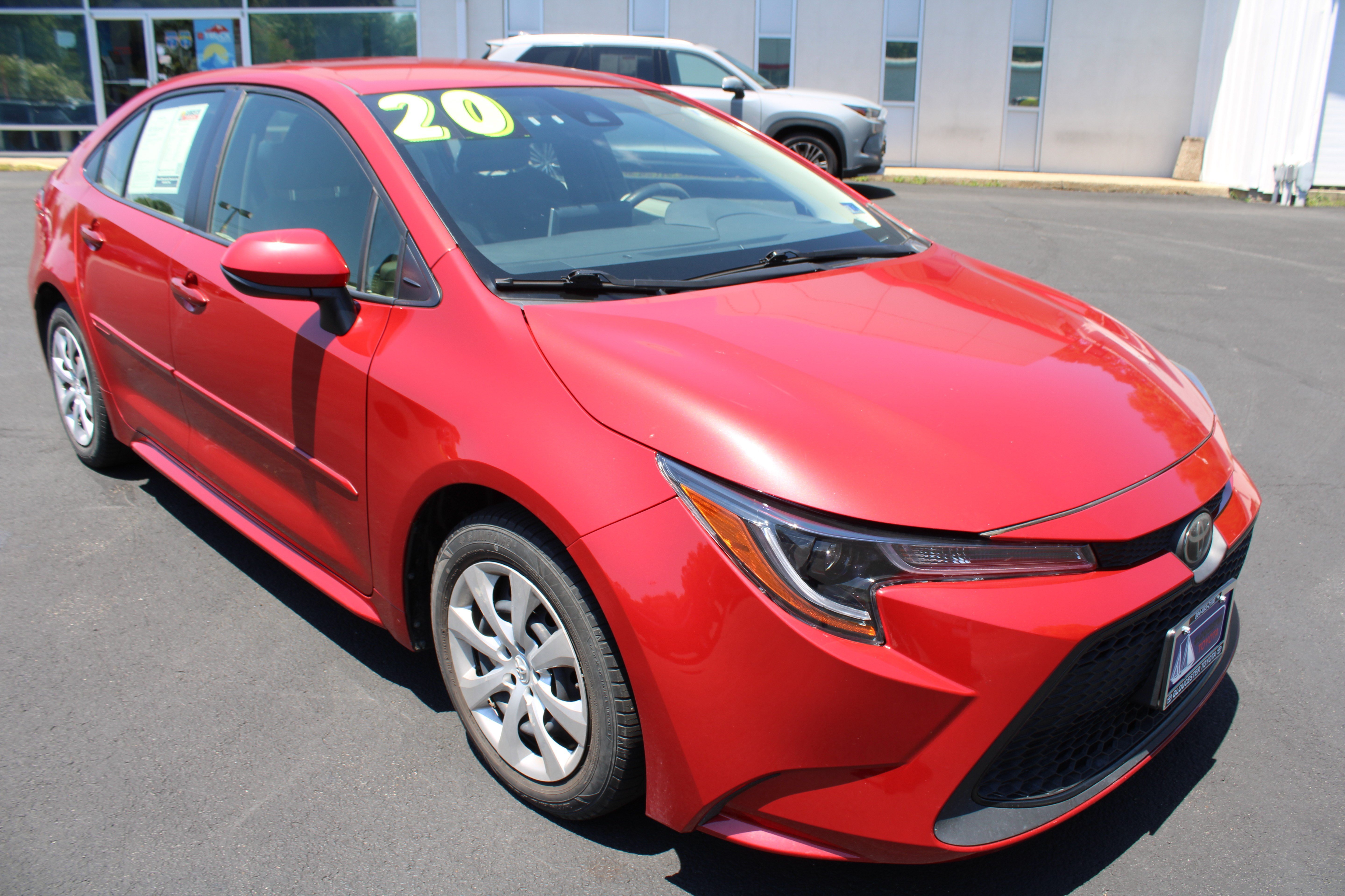Used 2020 Barcelona Red Metallic Toyota LE image 3