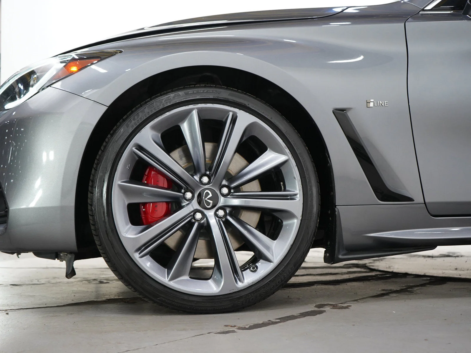 Used 2022 Graphite Shadow INFINITI Red Sport 400 image 25