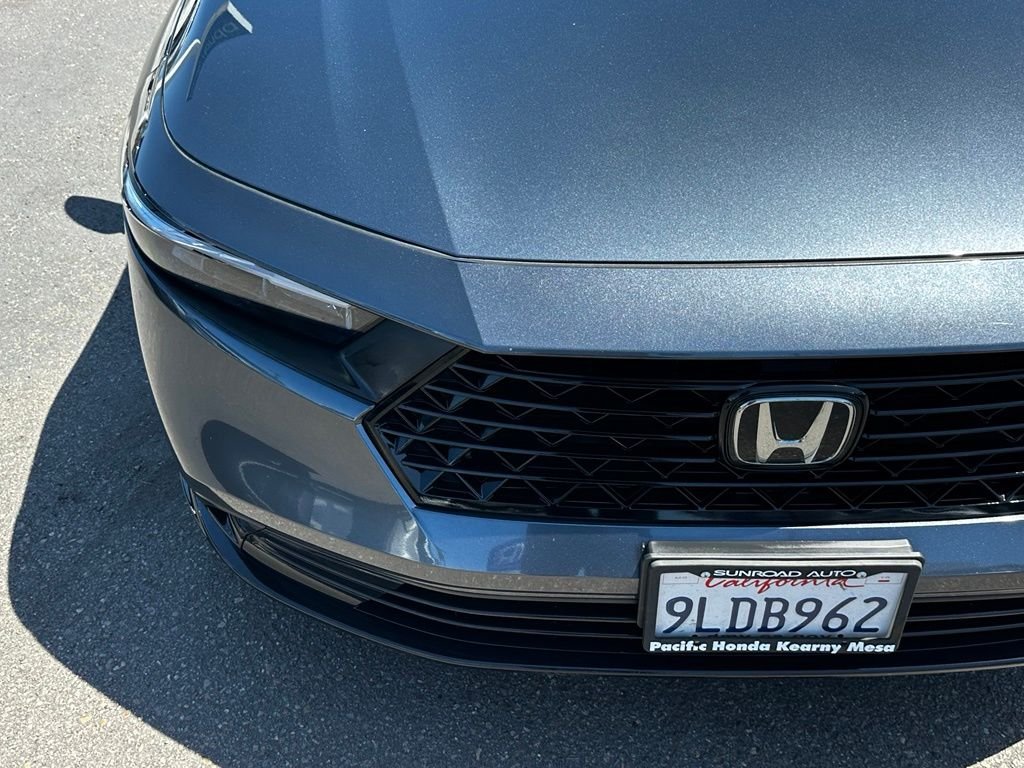 Used 2024  Honda LX image 4