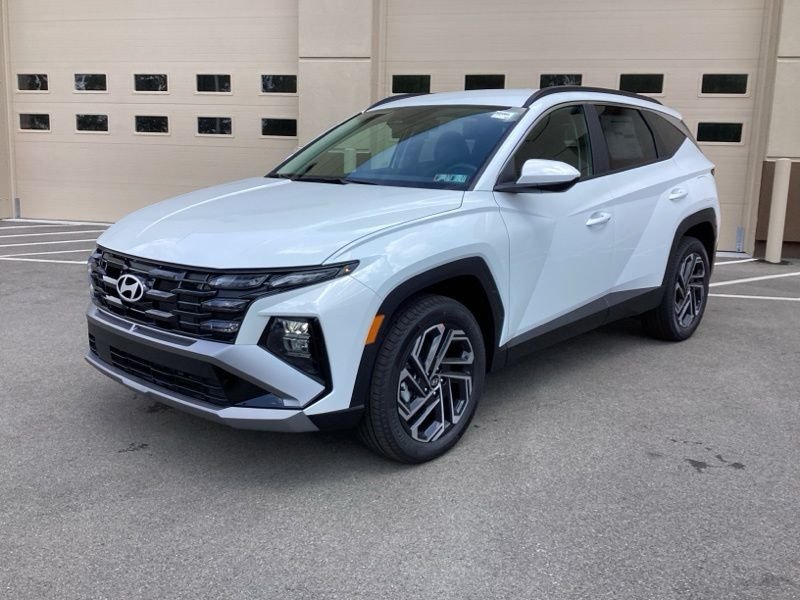 New 2026 White Hyundai SEL Plus image 3