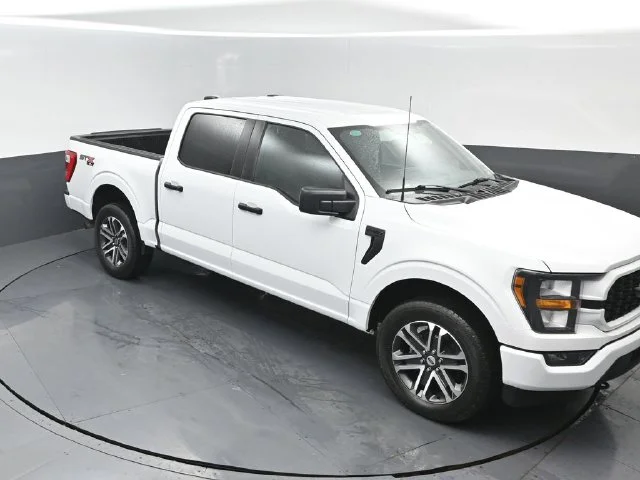 Certified Used 2023 Oxford White Ford XL image 17