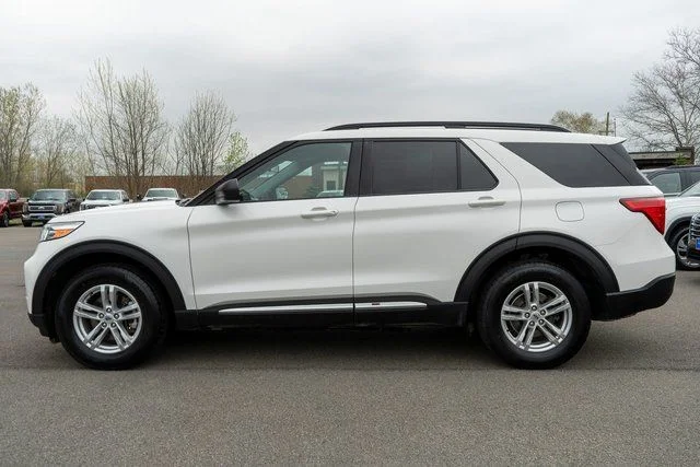 Used 2022 White Ford XLT image 9