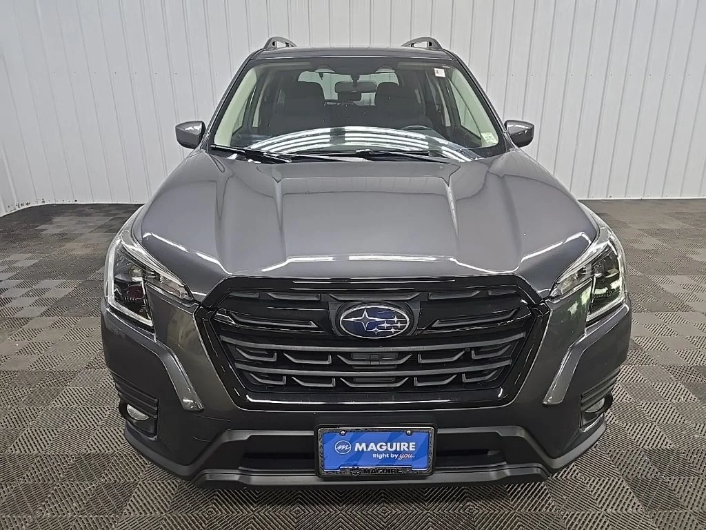 Used 2022 Gray Subaru Premium image 8