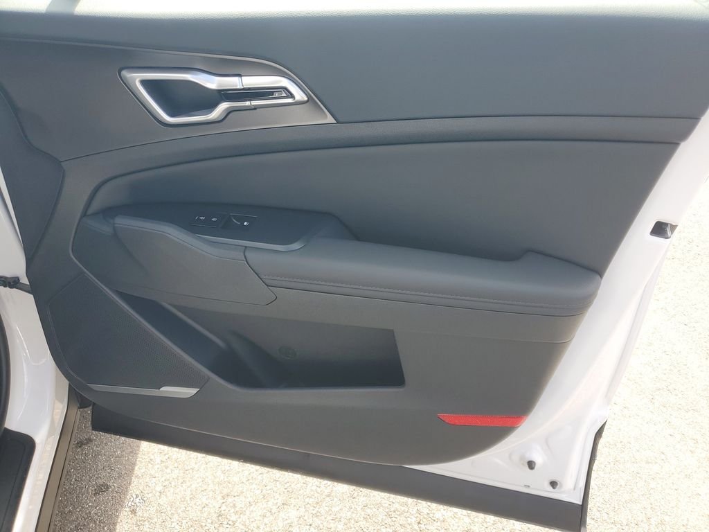 2026 Kia Sportage EX - Photo 13