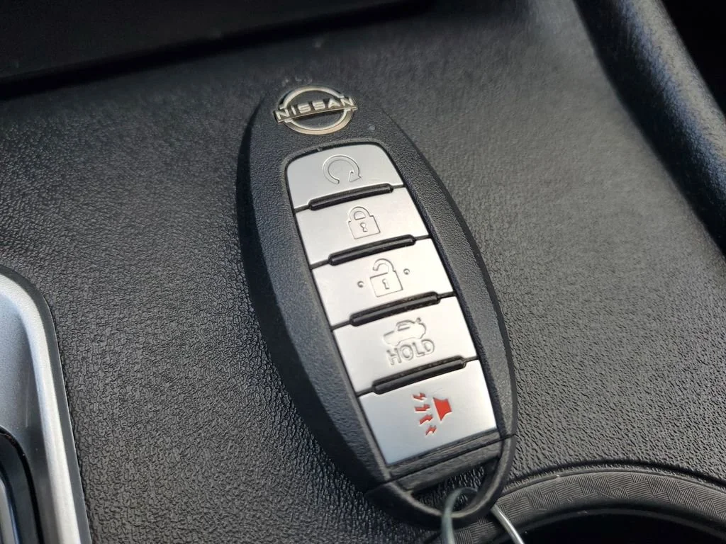 Used 2025 Gray Nissan SV FWD image 27