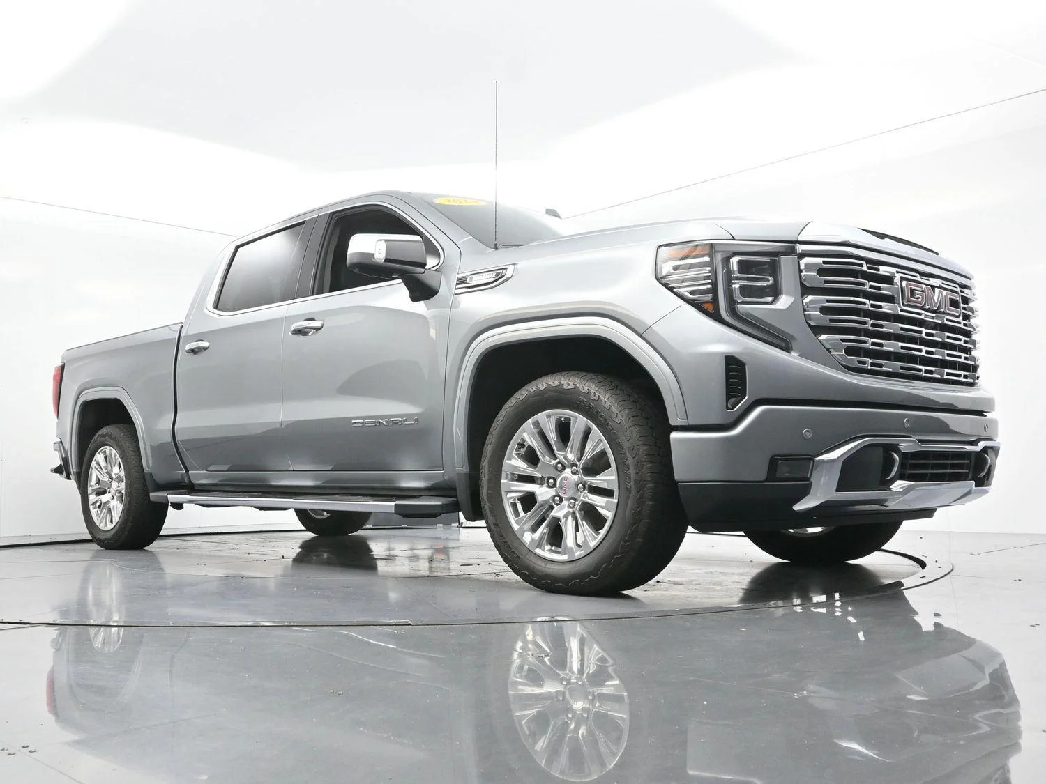 Used 2024 Sterling Metallic GMC Denali image 49