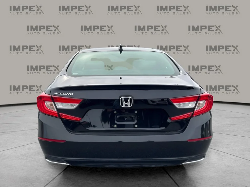 Used 2019  Honda EX image 4