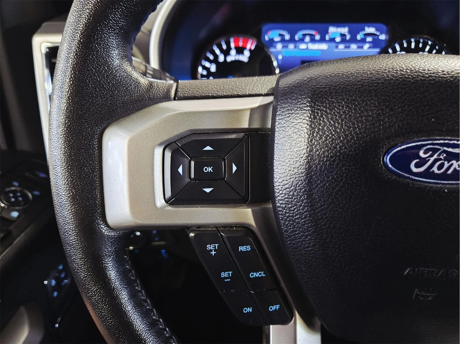 Used 2020 Agate Black Ford Lariat image 13
