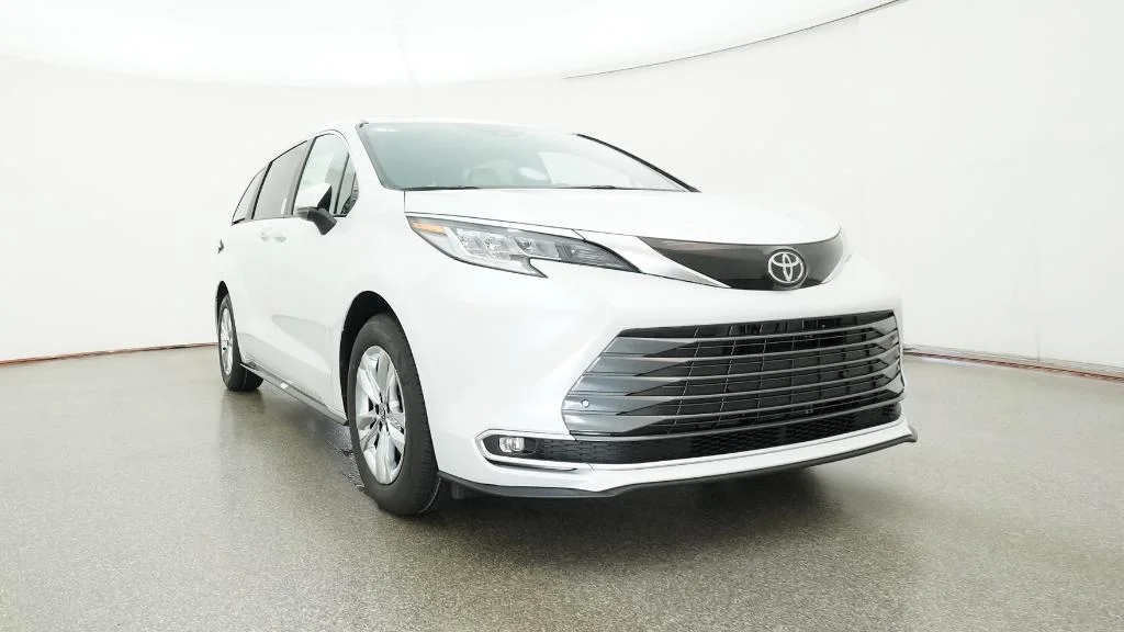 New 2026 Wind Chill Pearl Toyota Limited image 22