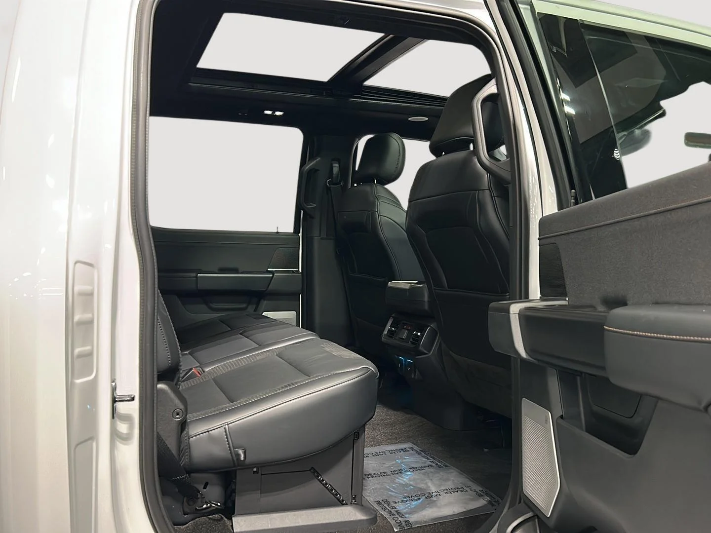 Used 2023 Oxford White Ford Raptor image 37