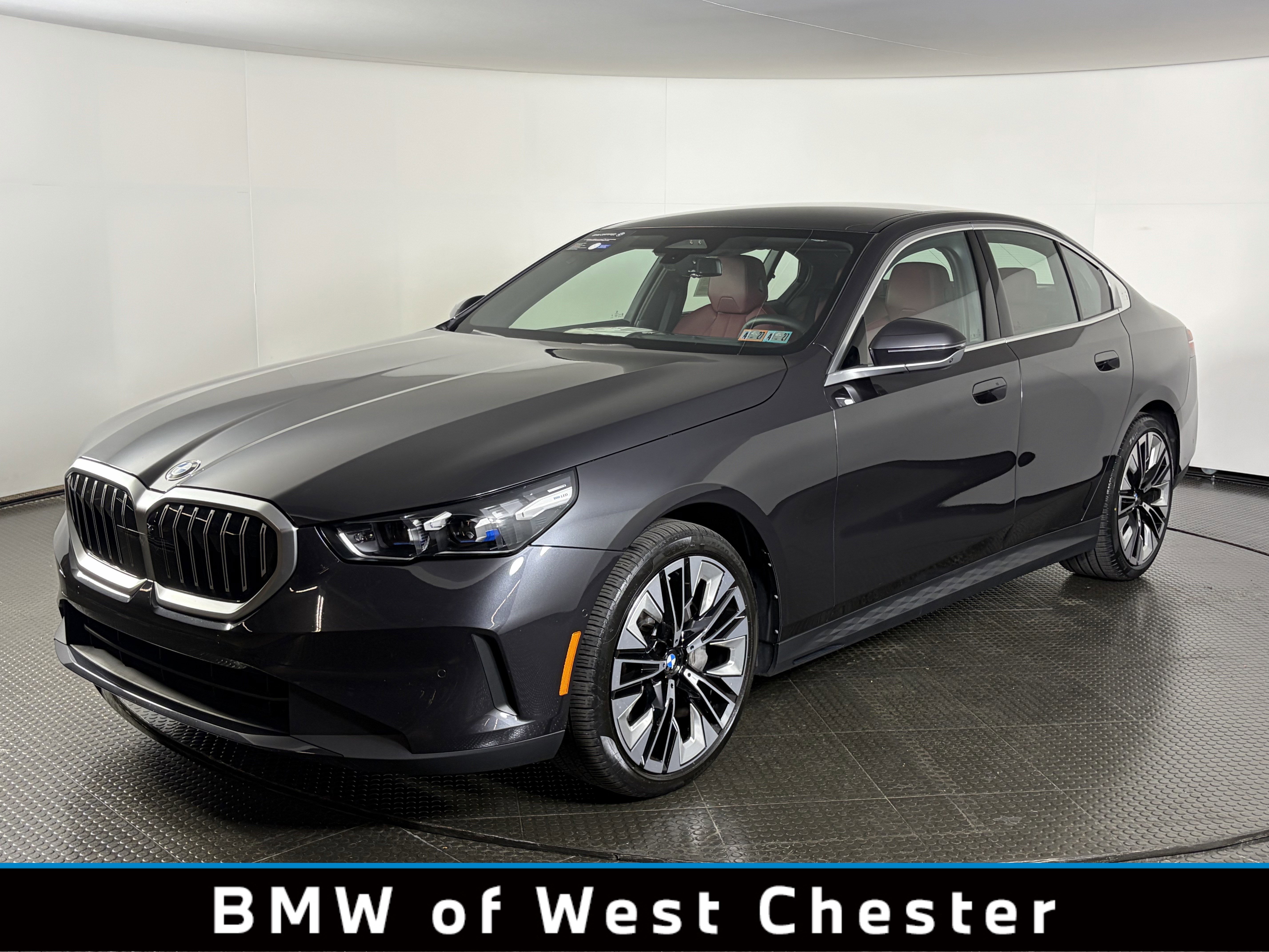 2025 BMW 5 Series 540i xDrive Sedan's photo